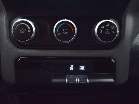 Used 2023 RAM 1500 Big Horn image 31