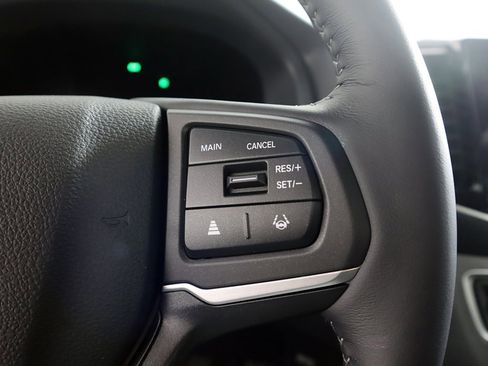 Certified 2025 Honda Ridgeline Sport+ image 39