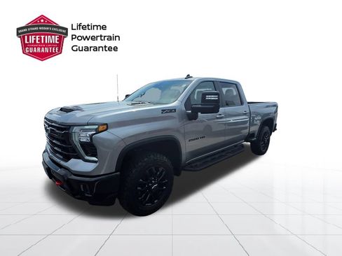 Used 2025 Chevrolet Silverado 2500 LT w/ Trail Boss Package AWD/4WD image 1