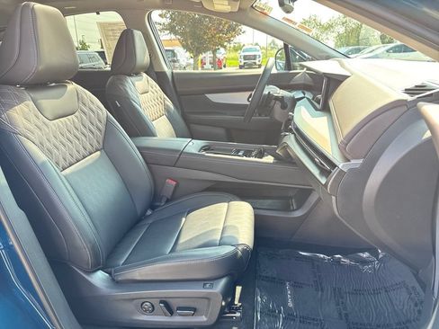 Used 2025 Nissan Murano Platinum w/ Cargo Package AWD/4WD image 39