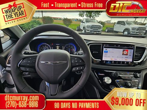 New 2026 Chrysler Pacifica Limited w/ Uconnect Theater Family Group image 14