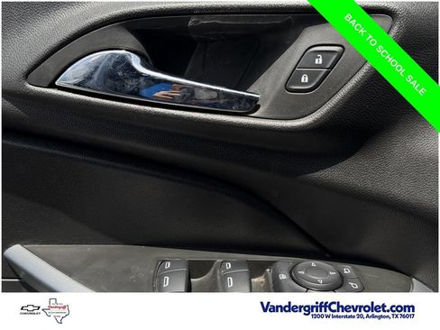 Used 2024 Chevrolet Trax RS w/ Driver Confidence Package FWD image 21
