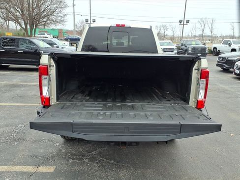 Used 2017 Ford F250 Lariat w/ Lariat Ultimate Package image 34