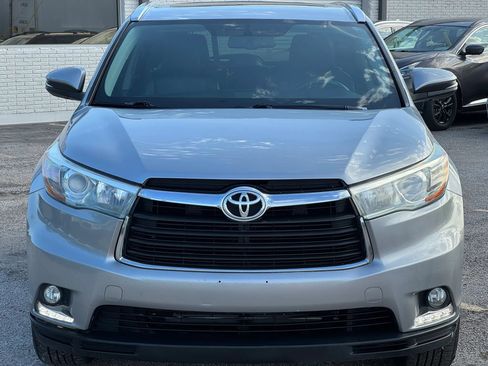 Used 2014 Toyota Highlander Limited FWD image 10