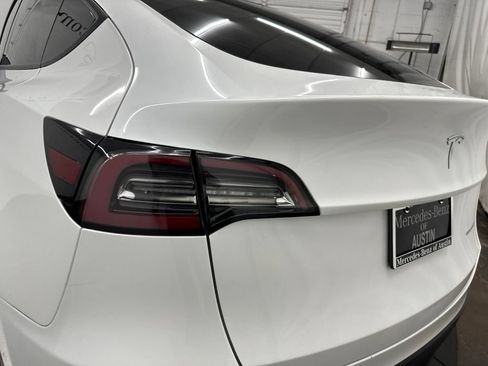 Used 2020 Tesla Model Y Long Range AWD/4WD image 11
