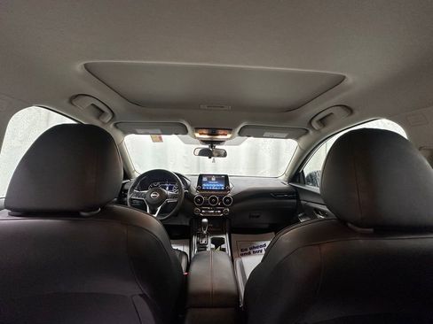 Used 2024 Nissan Sentra SR w/ SR Premium Package image 17