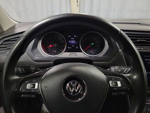 Used 2019 Volkswagen Tiguan SEL image 15