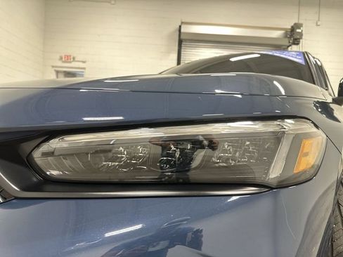 Certified 2025 Honda Civic Sport image 11