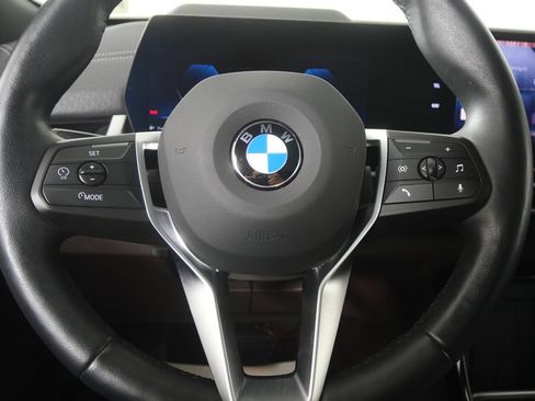 Certified 2025 BMW X2 xDrive28i AWD/4WD image 17