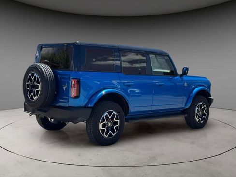 Used 2024 Ford Bronco Outer Banks AWD/4WD image 9