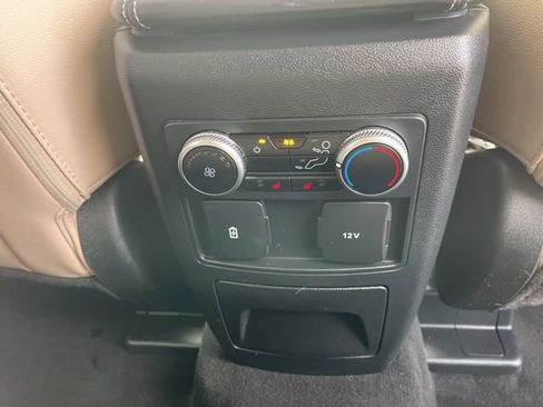 Used 2023 Ford Explorer Limited image 37