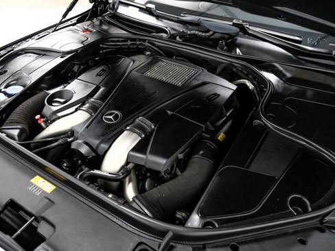 Used 2017 Mercedes-Benz S 550 Sedan image 60