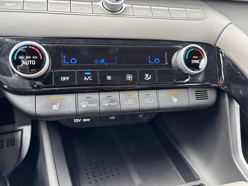 Certified 2023 Hyundai Elantra SEL w/ Convenience Package FWD image 33