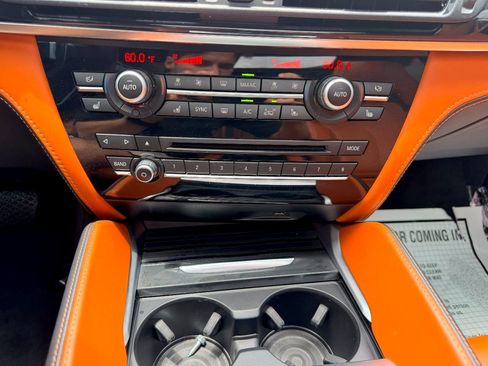 Used 2018 BMW X5 M AWD/4WD image 30