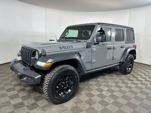 Used 2023 Jeep Wrangler Unlimited w/ Cold Weather Group AWD/4WD image 7