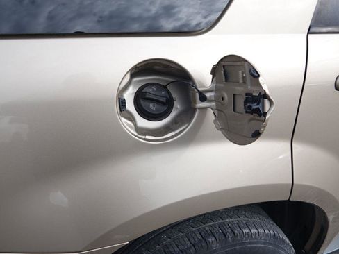 Used 2007 Chevrolet Equinox LT w/ LT Preferred Equipment Group image 11