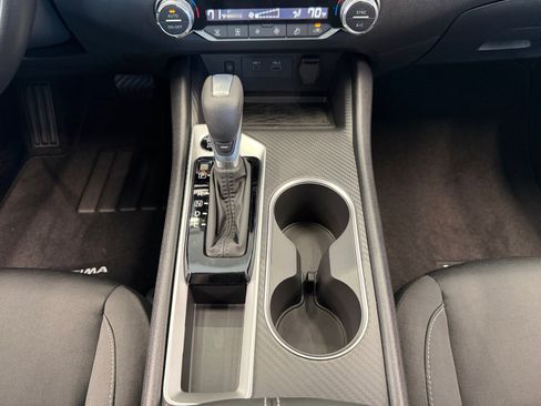 New 2026 Nissan Altima 2.5 SV FWD image 22