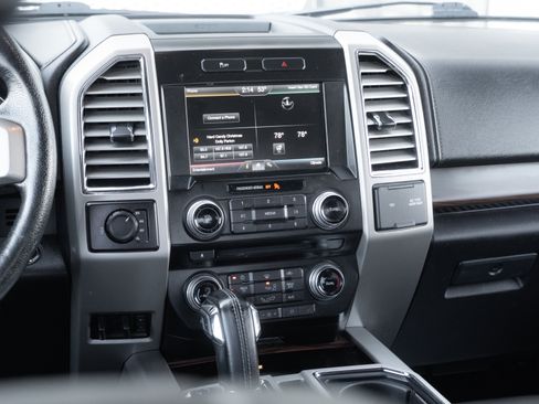 Used 2015 Ford F150 Lariat w/ Equipment Group 502A Luxury image 13