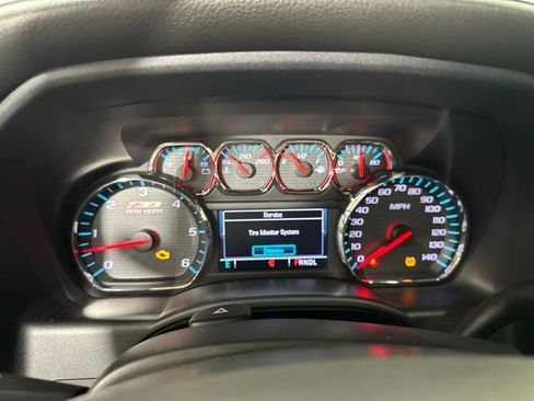 Used 2018 Chevrolet Silverado 1500 LTZ Z71 w/ Centennial Edition image 17