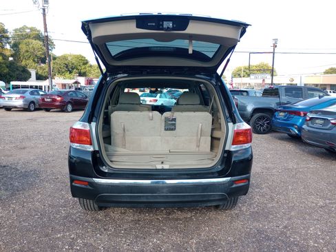 Used 2011 Toyota Highlander 4WD w/ Tech Pkg image 13