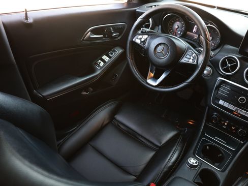 Used 2018 Mercedes-Benz CLA 250 w/ AMG Line Exterior image 23