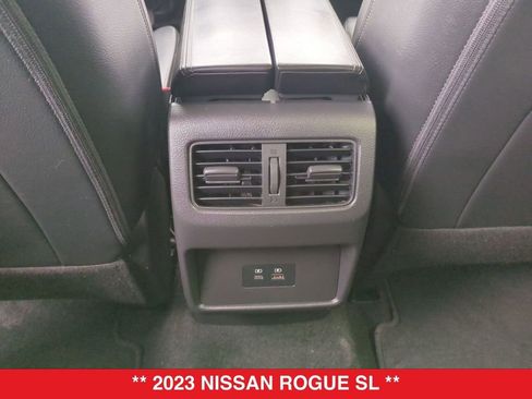 Certified 2023 Nissan Rogue SL image 32