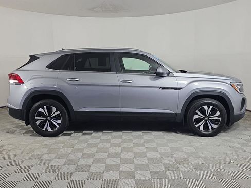 Certified 2024 Volkswagen Atlas Cross Sport SE AWD/4WD image 7