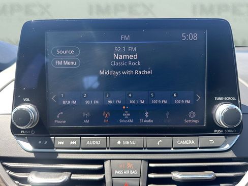 Used 2023 Nissan Altima 2.5 SV image 17