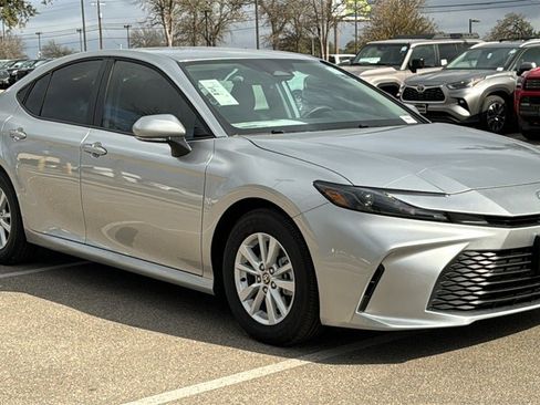 New 2026 Toyota Camry LE image 3