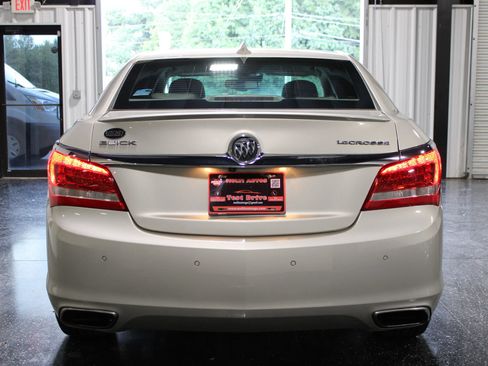 Used 2016 Buick LaCrosse Sport Touring w/ Experience Buick Package FWD image 4