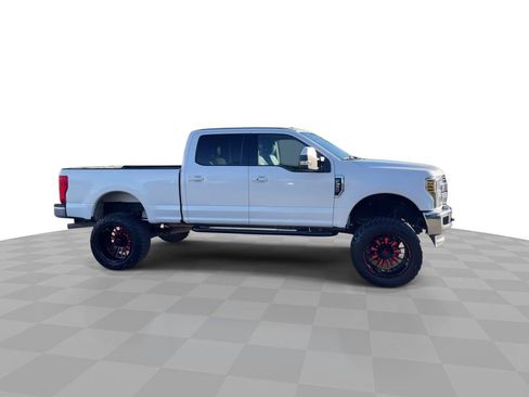 Used 2018 Ford F350 Lariat w/ Lariat Ultimate Package image 9