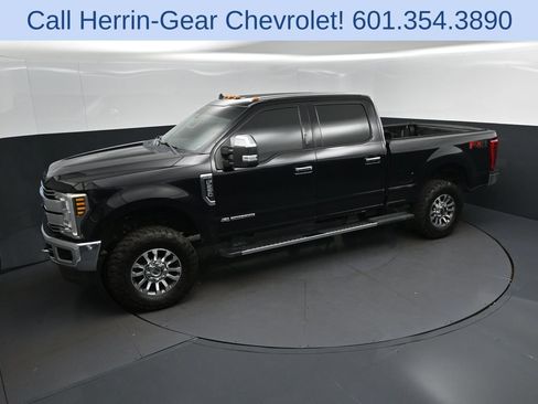 Used 2019 Ford F250 Lariat w/ Lariat Ultimate Package AWD/4WD image 31