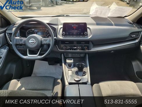 Used 2024 Nissan Rogue SV AWD/4WD image 10