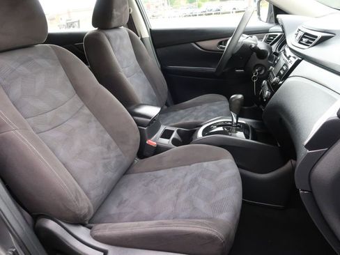 Used 2015 Nissan Rogue S AWD/4WD image 9