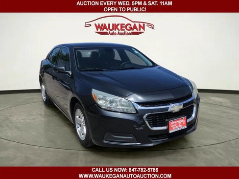 Used 2015 Chevrolet Malibu LT FWD image 3