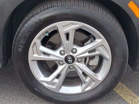 Certified 2023 Hyundai Kona SEL image 9