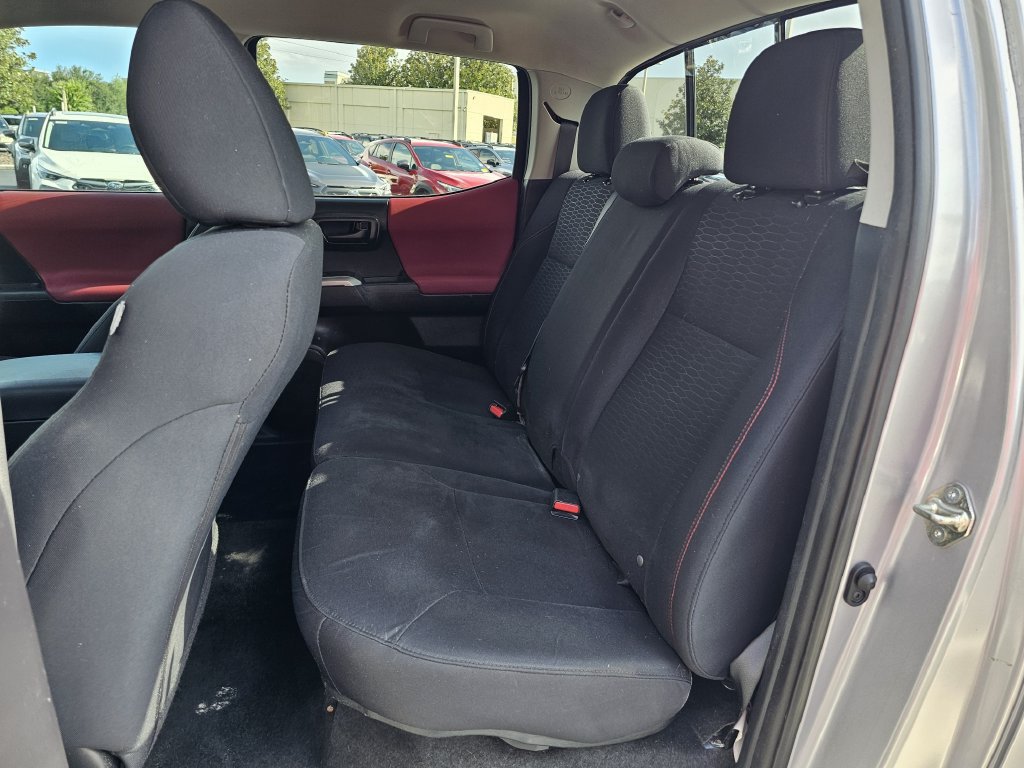 Used 2018 Toyota Tacoma SR5 RWD image 14