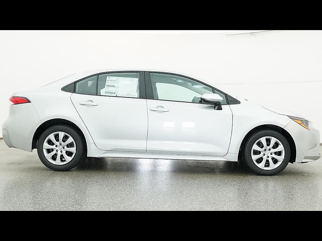 New 2026 Toyota Corolla LE FWD image 12