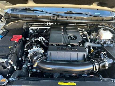 Used 2025 Nissan Frontier Pro-X w/ Pro Convenience Package image 27