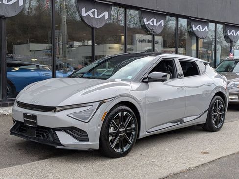 Used 2025 Kia EV6 GT-Line image 2