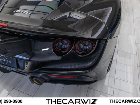 Used 2021 Ferrari F8 Tributo RWD image 28