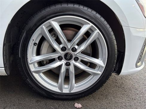 Used 2024 Audi A4 2.0T Premium Plus image 27