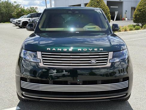 Used 2026 Land Rover Range Rover SV AWD/4WD image 8