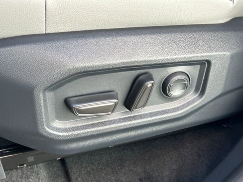 New 2026 Toyota Tundra SR5 image 8