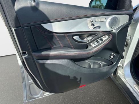 Used 2019 Mercedes-Benz GLC 43 AMG 4MATIC image 18