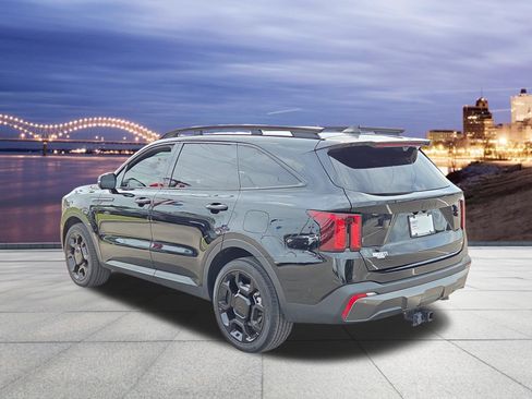Used 2025 Kia Sorento SX Prestige w/ Sage Leather Package AWD/4WD image 3