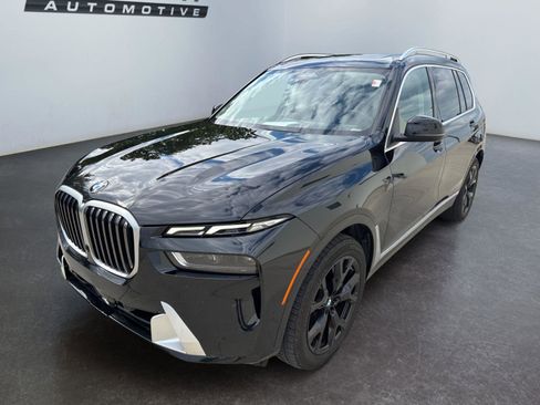 Used 2023 BMW X7 xDrive40i image 9