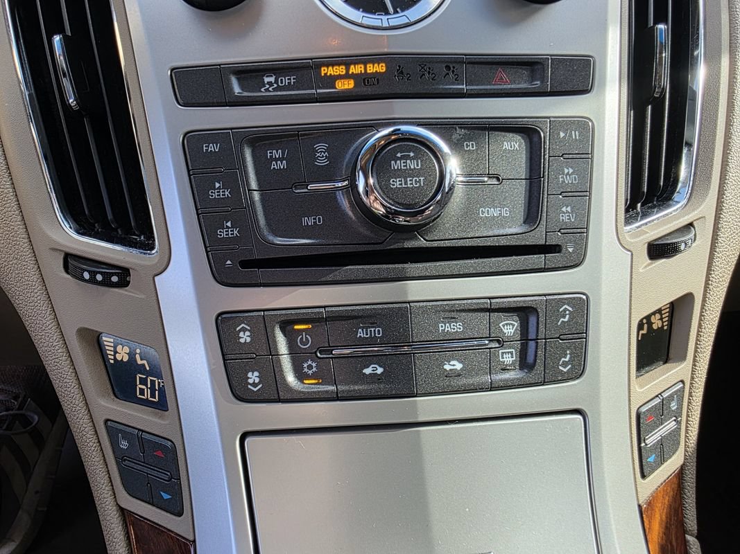 Used 2013 Cadillac CTS Luxury w/ Wood Trim Package AWD/4WD image 25