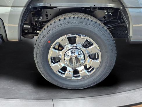 New 2026 Ford F250 Lariat w/ Chrome Package image 16