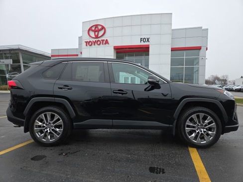 Used 2019 Toyota RAV4 XLE Premium w/ Advanced Technology Package image 8
